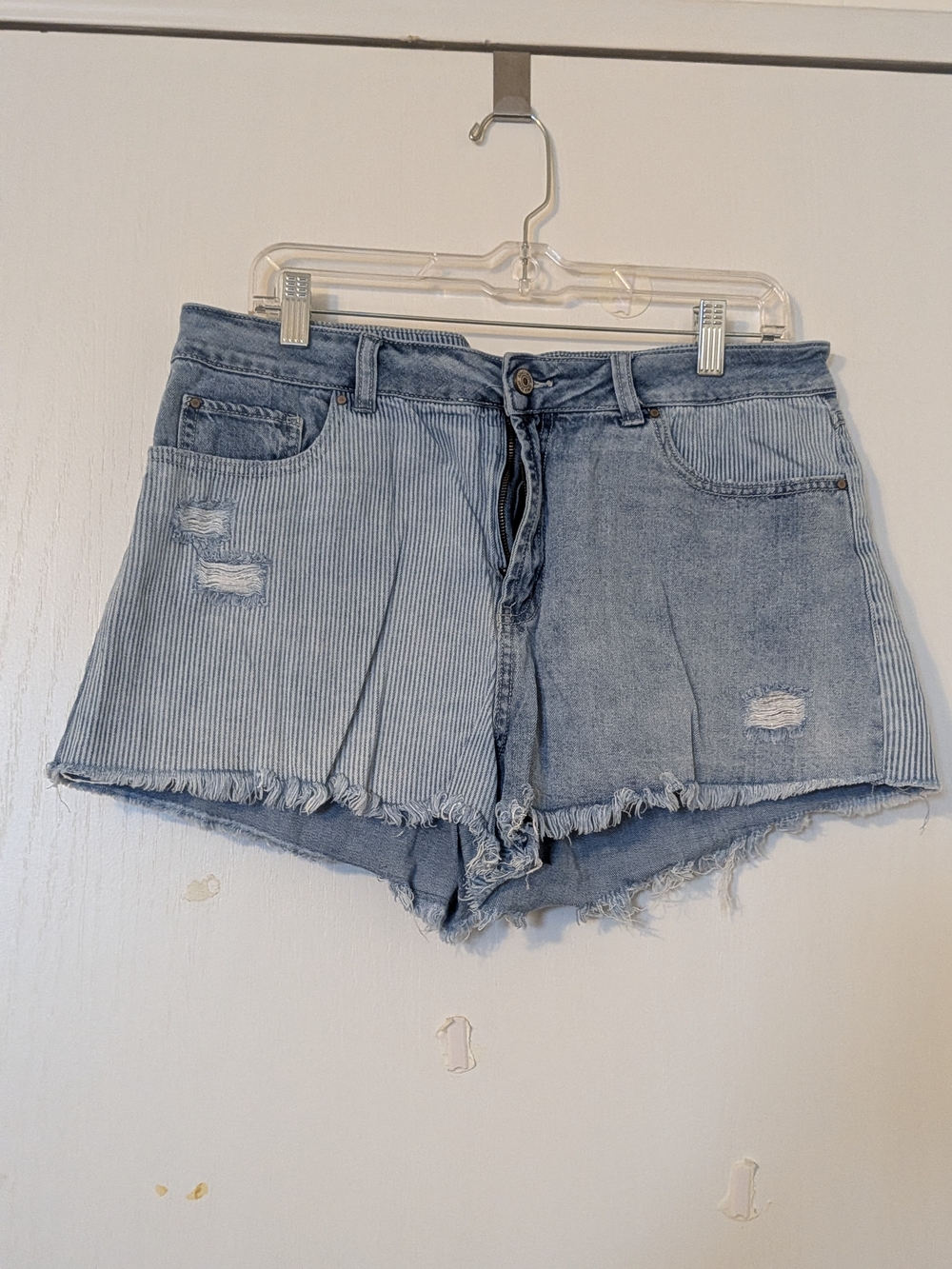 Rewash Two-Tone Light Blue Frayed Denim Shorts Sz 15
